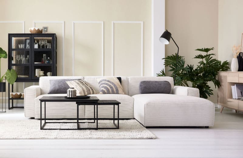 wohnzimmer-mit-roomio-moebeln_800x800