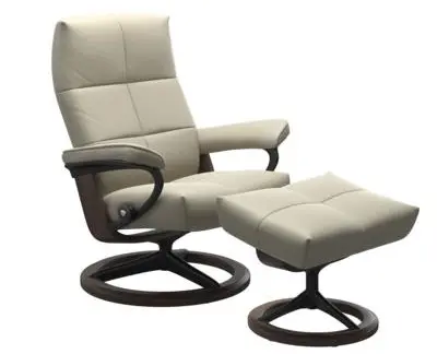 Sessel mit Hocker David