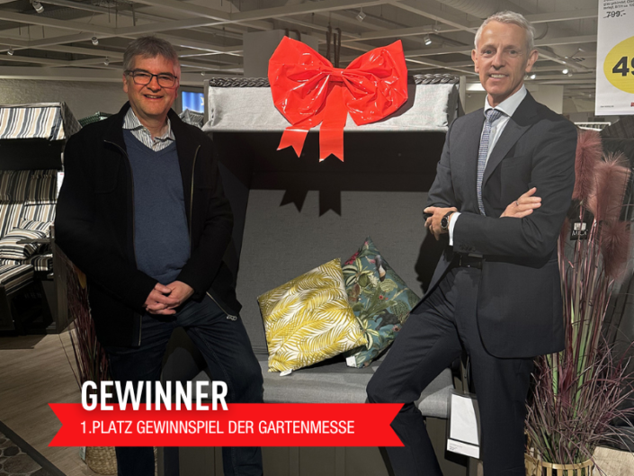 Gewinnuebergabe Gartenmesse 2023 705x529, Wallach Möbelhaus GmbH &amp; Co. KG